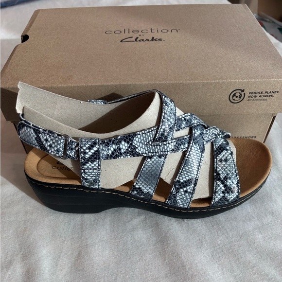 Clarks Collection Strappy Sandals • Navy Snakeskin Print • Clarks sandals - Picture 2 of 5